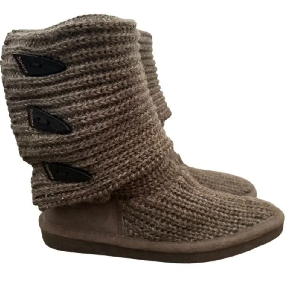 Bearpaw Knit Tall Boots Gray Foldover Button Detail Winter Cozycore US Size 6